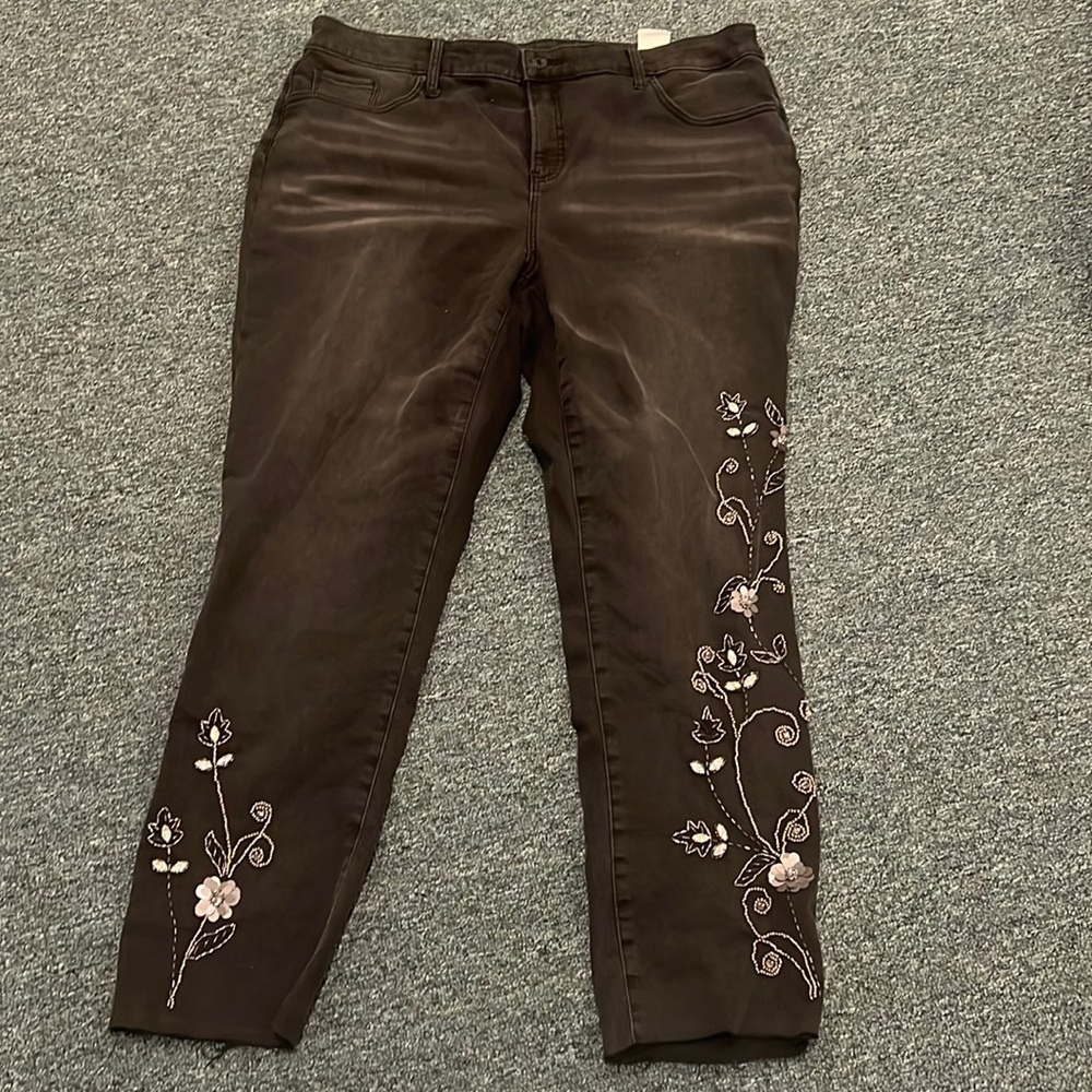 Black Chicos So Slimming Girlfriend Slim Leg Ankle Jean